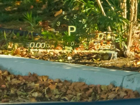 Used 2023 Chevrolet Corvette Stingray Premium Cpe w/ Z51 Performance Package image 26