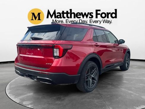 Used 2025 Ford Explorer ST-Line w/ Premium Package AWD/4WD image 5
