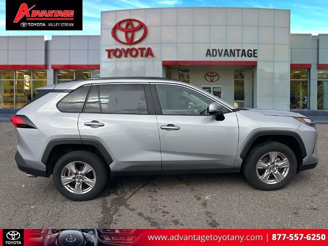 Certified 2025 Toyota RAV4 XLE AWD/4WD image 5