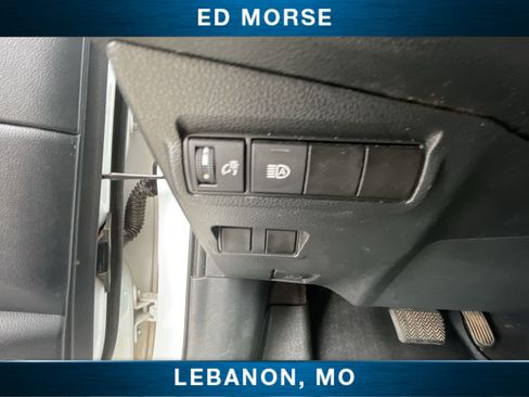 Used 2024 Toyota Corolla Cross LE w/ Moonroof Package FWD image 17