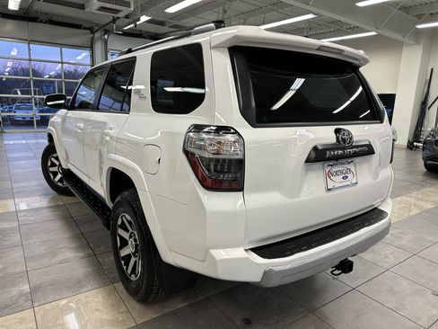 Used 2024 Toyota 4Runner TRD Off-Road Premium image 16