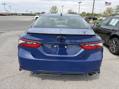 Used 2023 Toyota Camry SE w/ Convenience Package AWD/4WD image 6
