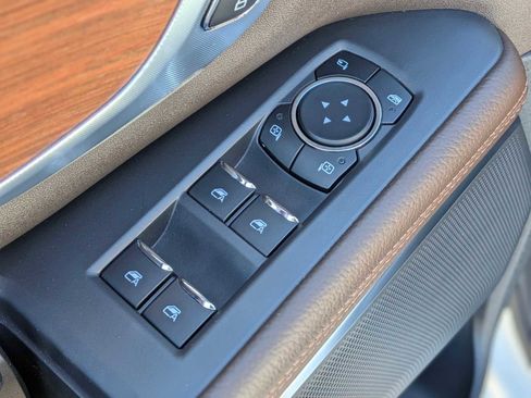 Certified 2025 Ford Expedition Max King Ranch image 18