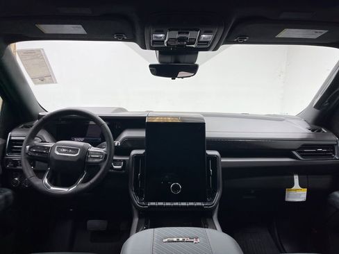 New 2026 GMC Yukon XL AT4 w/ AT4 Premium Package AWD/4WD image 7