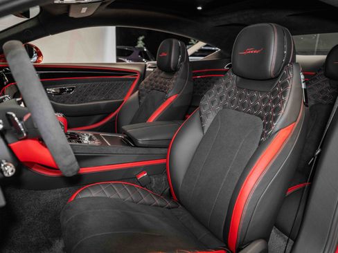 Used 2024 Bentley Continental GT Speed image 15