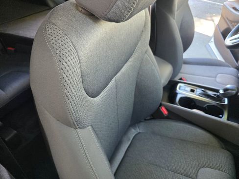 Used 2019 Hyundai Santa Fe SE FWD image 38