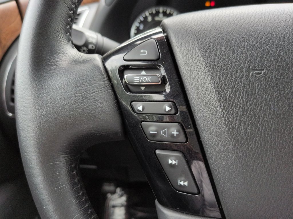 Certified 2023 Nissan Armada SL w/ Captain's Chairs Package RWD image 26