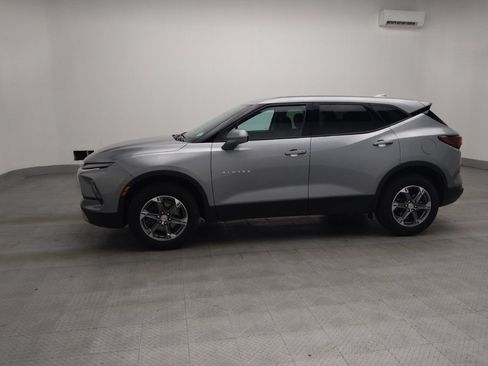 Used 2024 Chevrolet Blazer LT image 2