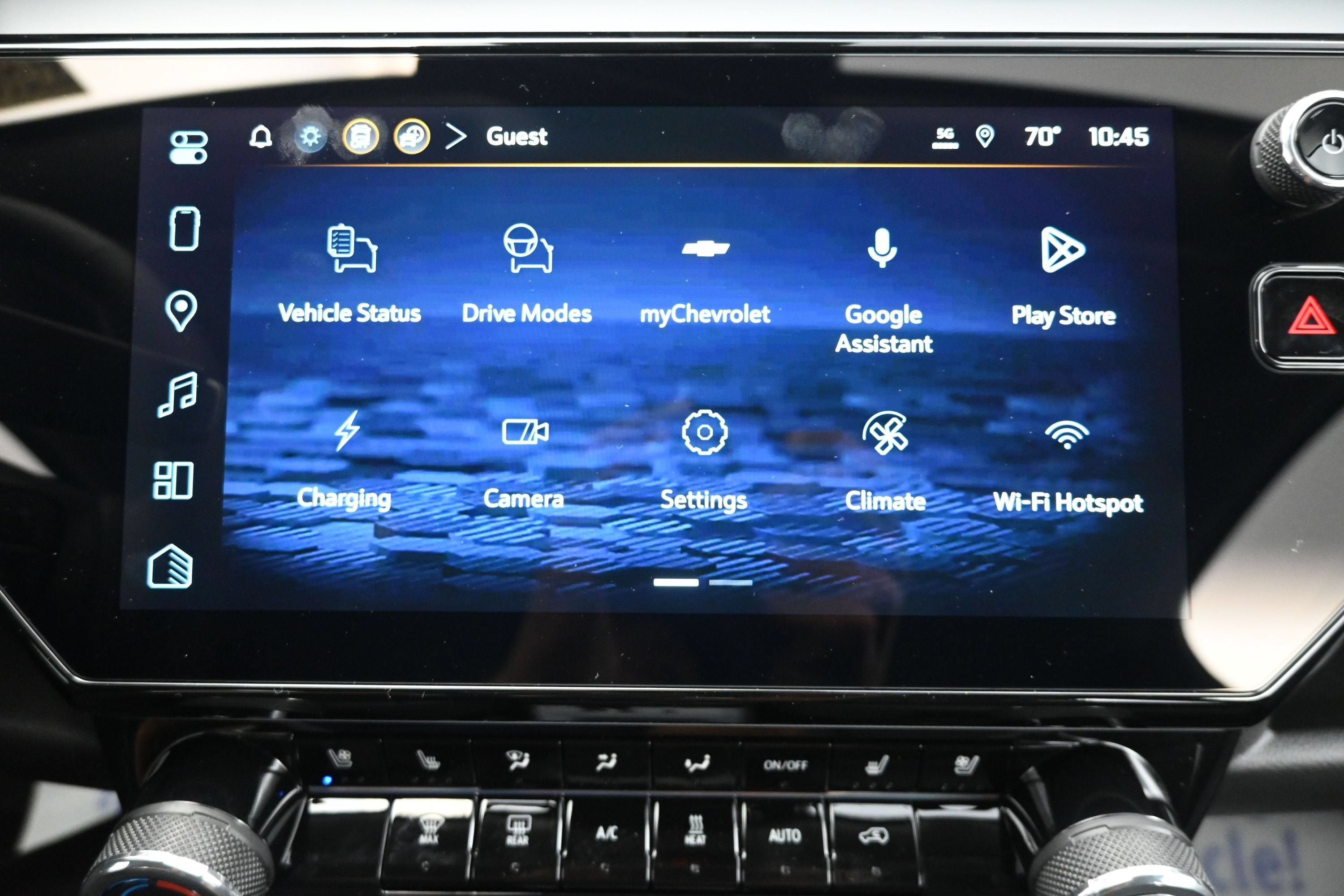 New 2027 Chevrolet Bolt LT w/ Comfort Package FWD image 20