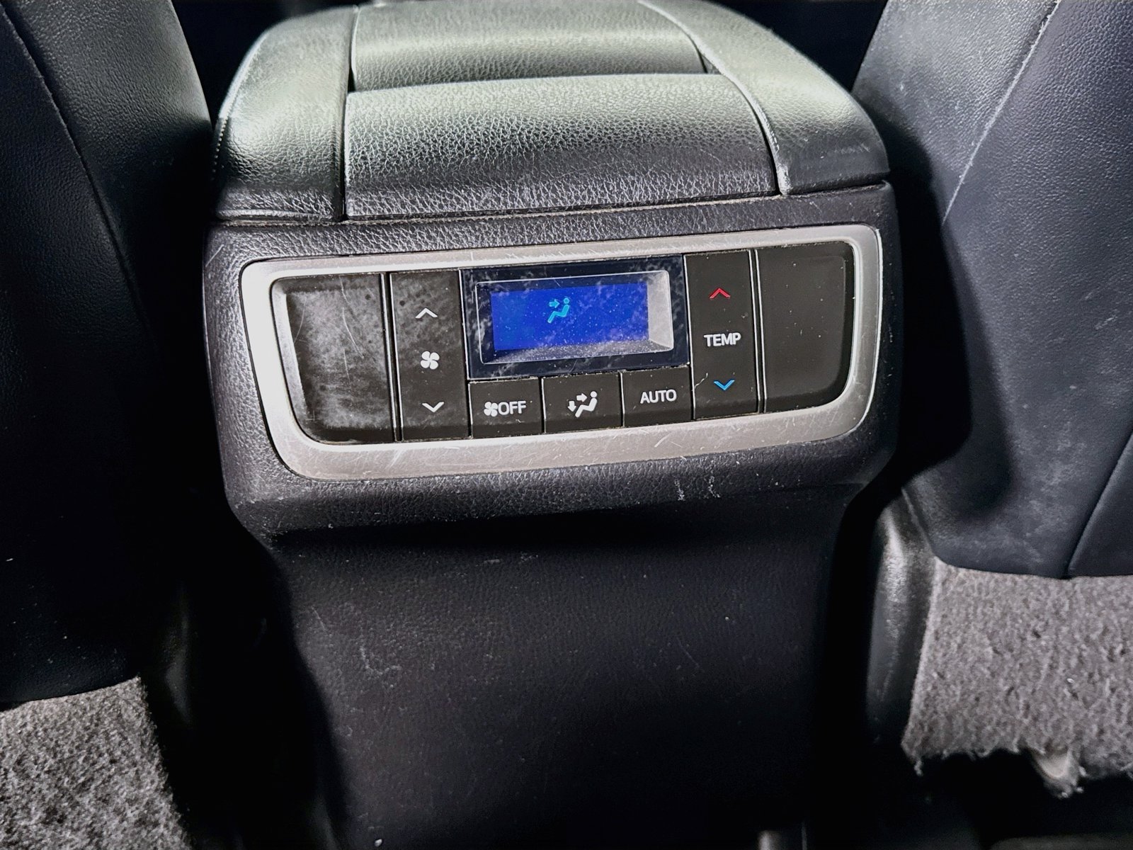 Used 2017 Toyota Highlander XLE AWD/4WD image 20