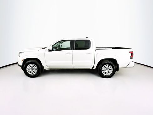 Used 2024 Nissan Frontier SV w/ SV Convenience Package image 4