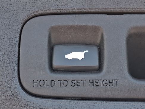 Certified 2025 Honda CR-V Sport Touring image 31