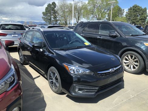 Used 2023 Subaru Impreza Premium image 3