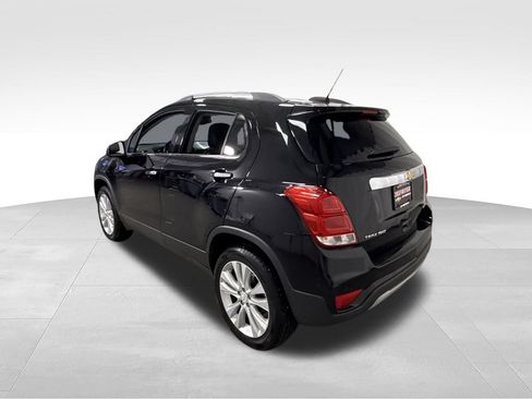 Used 2017 Chevrolet Trax Premier w/ Driver Confidence II Package AWD/4WD image 8