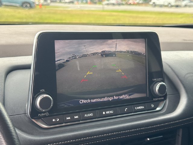 Used 2023 Nissan Rogue S FWD image 27