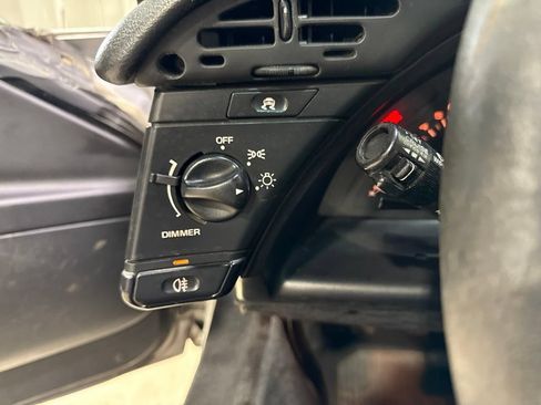 Used 1996 Chevrolet Corvette Coupe RWD image 15