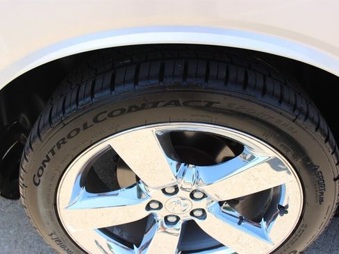 Used 2010 Dodge Challenger R/T RWD image 35