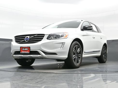 Used 2017 Volvo XC60 T5 Dynamic w/ Preferred Option Package image 28