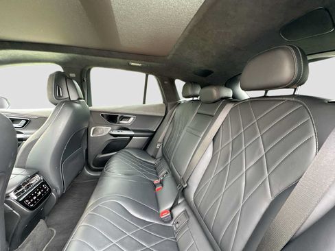 Used 2023 Mercedes-Benz EQE 500 4MATIC SUV image 26