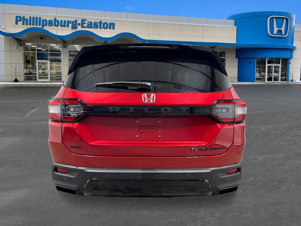 New 2026 Honda Pilot Black Edition image 4