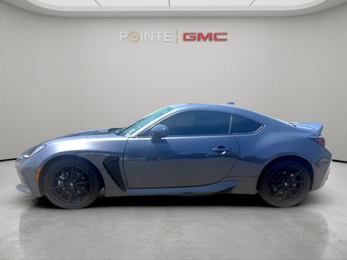 Used 2024 Toyota GR86 Premium RWD image 7