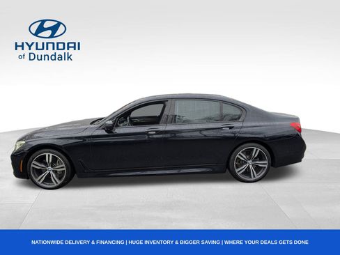 Used 2016 BMW 750i xDrive image 2