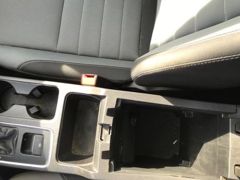 Used 2019 Ford Escape S image 39