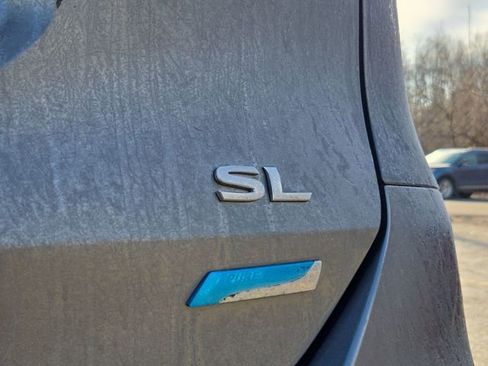 Used 2014 Nissan Rogue SL image 5