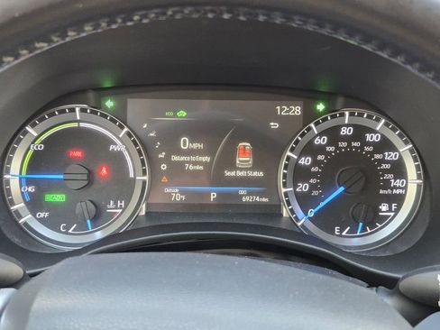 Used 2023 Toyota Highlander Bronze Edition image 10