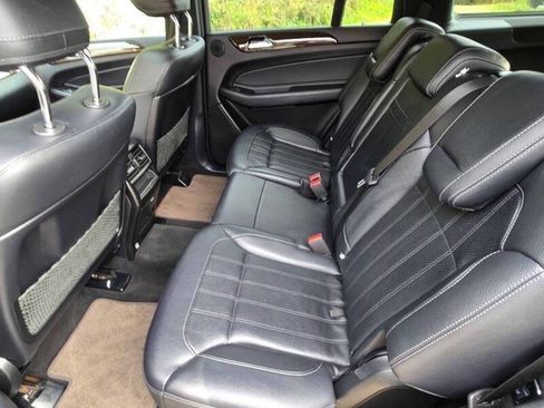 Used 2017 Mercedes-Benz GLS 450 4MATIC image 14