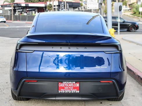 Used 2026 Tesla Model Y Long Range AWD/4WD image 4