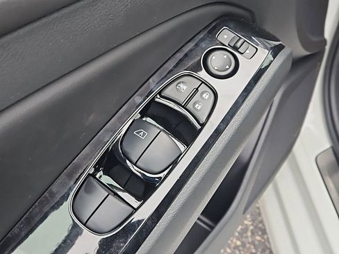 Certified 2024 Nissan Altima 2.0 SR FWD image 14