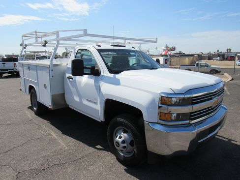 Used 2016 Chevrolet Silverado 3500 W/T RWD image 4