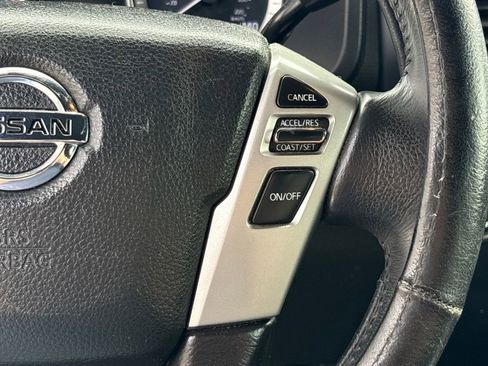 Used 2018 Nissan Titan SV w/ SV Convenience Package image 20