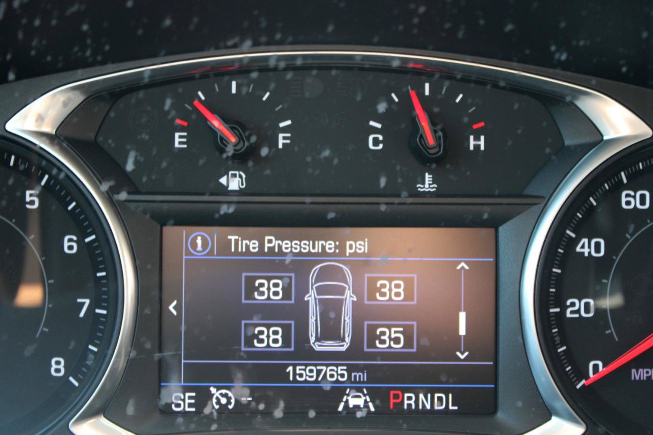 Used 2020 Chevrolet Equinox LT FWD image 25