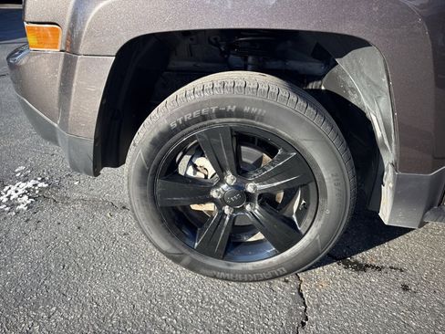 Used 2015 Jeep Patriot Sport w/ Power Value Group image 16