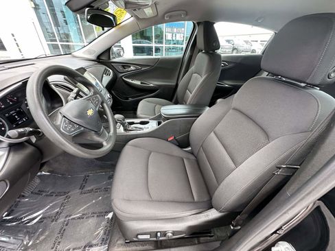 Used 2025 Chevrolet Malibu LT FWD image 20