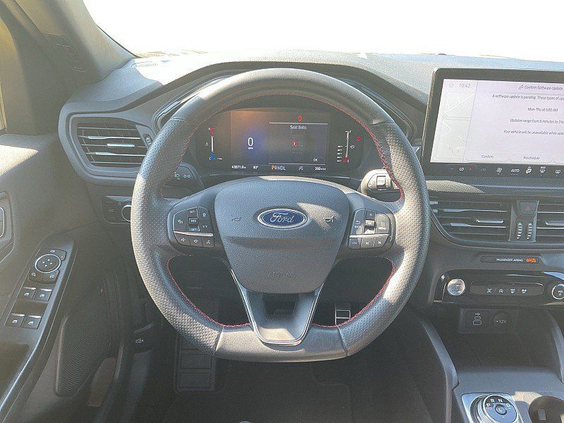 Used 2024 Ford Escape ST-Line w/ Tech Pack #1 FWD image 12