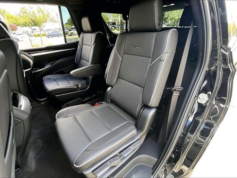 New 2026 Cadillac Escalade Luxury w/ LPO, Floor Liner Package AWD/4WD image 29