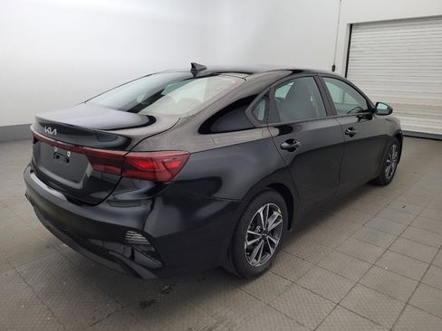 Used 2023 Kia Forte LXS FWD image 9
