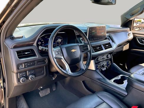 Used 2024 Chevrolet Tahoe LT AWD/4WD image 16