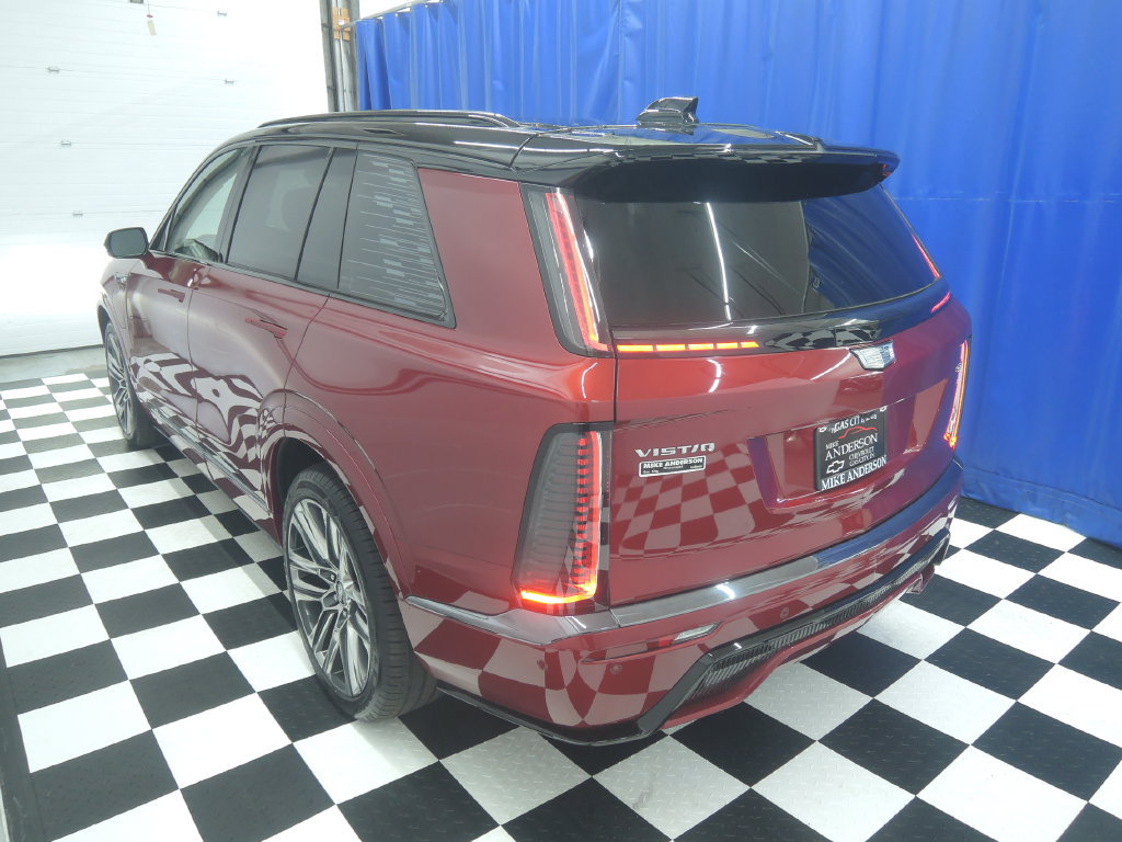 Used 2026 Cadillac Vistiq Platinum AWD/4WD image 8