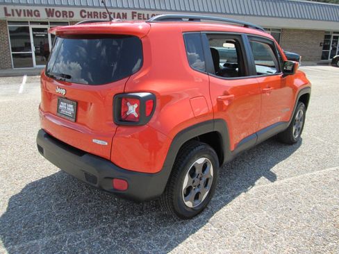 Used 2015 Jeep Renegade Latitude AWD/4WD image 68