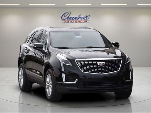 Used 2026 Cadillac XT5 Luxury w/ LPO, Floor Liner Package FWD image 2