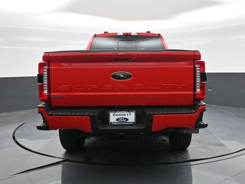 New 2026 Ford F250 Lariat w/ Black Appearance Package image 5