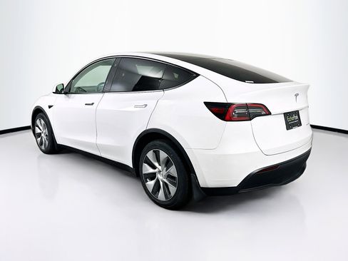 Used 2021 Tesla Model Y Long Range AWD/4WD image 5
