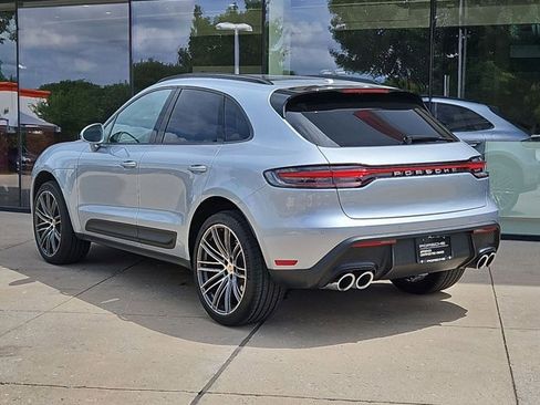 Certified 2026 Porsche Macan AWD/4WD image 3
