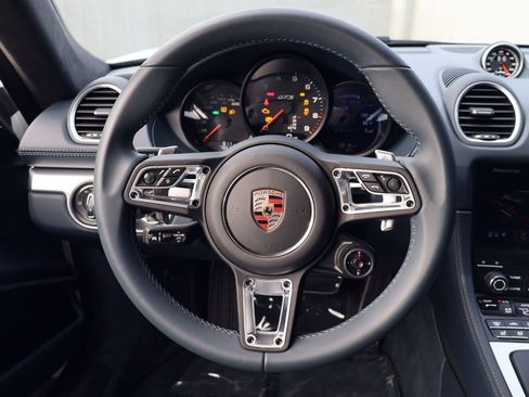 Certified 2025 Porsche 718 Cayman GT4 image 15