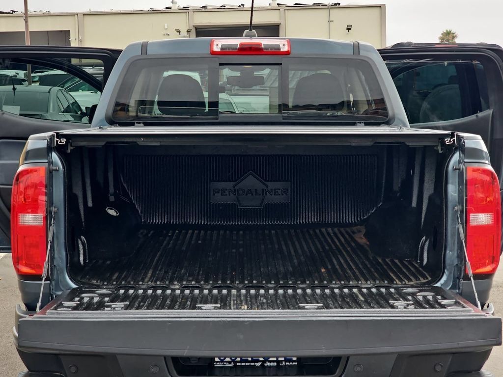 Used 2019 Chevrolet Colorado Z71 AWD/4WD image 12