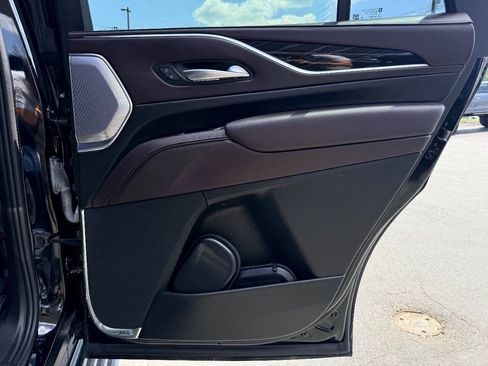 Used 2023 Cadillac Escalade V AWD/4WD image 42